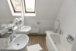 Fürdőszoba a nagyapartmanhoz